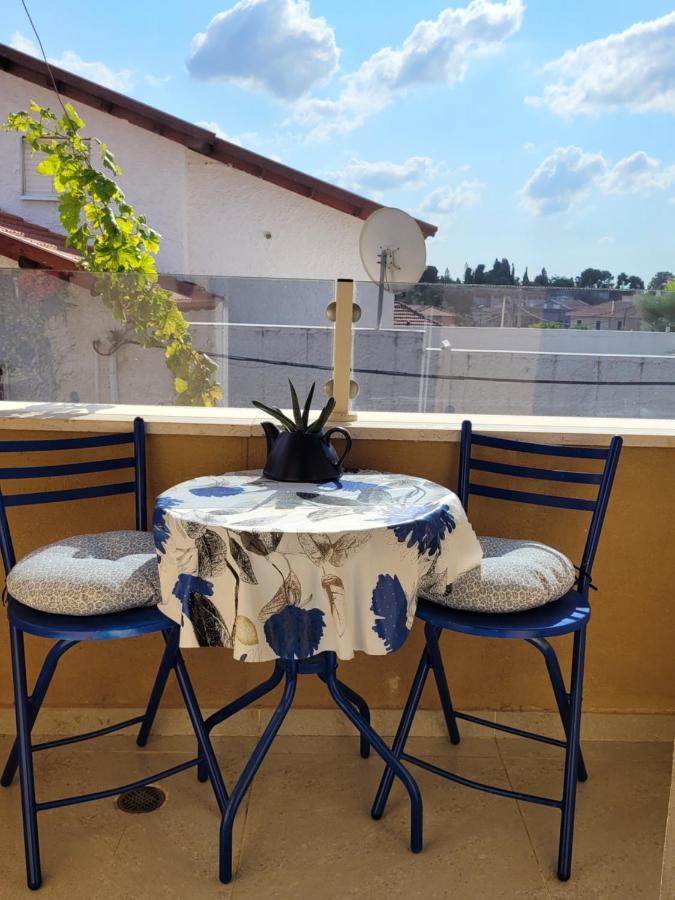 צימר ברחובות - Israeli Home Bagian luar foto